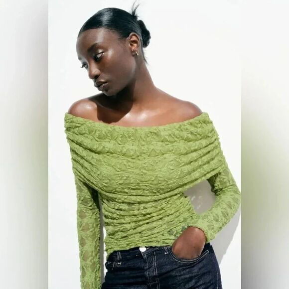 ZARA OFF THE SHOULDER LACE TOP - Picture 3 of 9